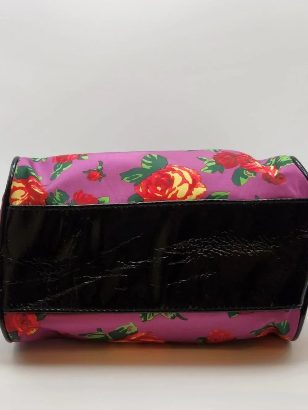Betsey Johnson cosmetic bag purple pink roses VGUC